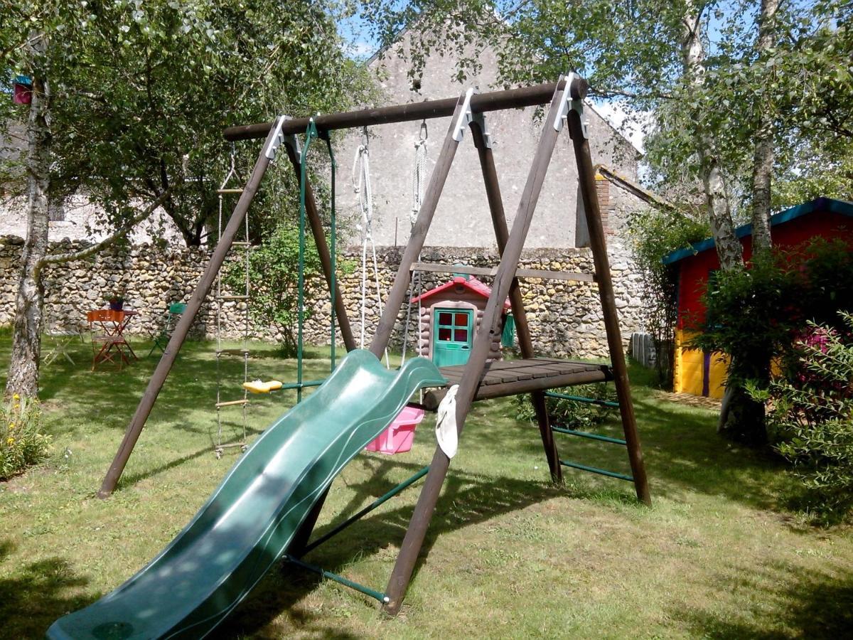 Les Hirondelles Panzió Onzain Kültér fotó